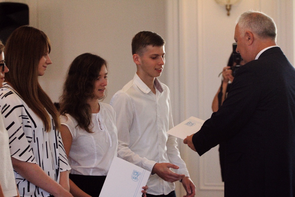 Rok szkolny w Legnicy oficjalnie i uroczyście zainaugurowany