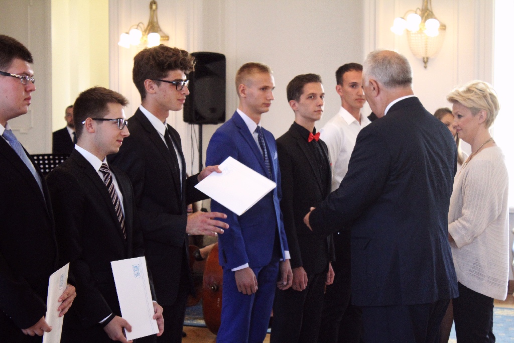 Rok szkolny w Legnicy oficjalnie i uroczyście zainaugurowany