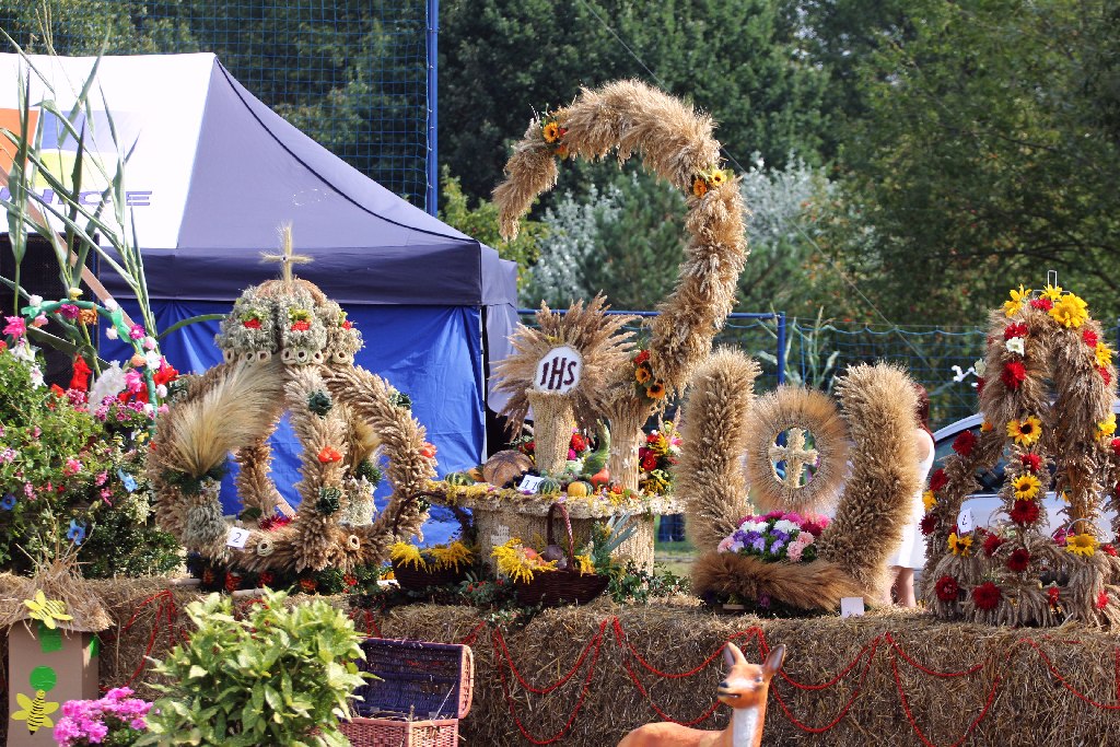 Mieszkańcy gminy Kunice bawią się na dożynkach gminnych