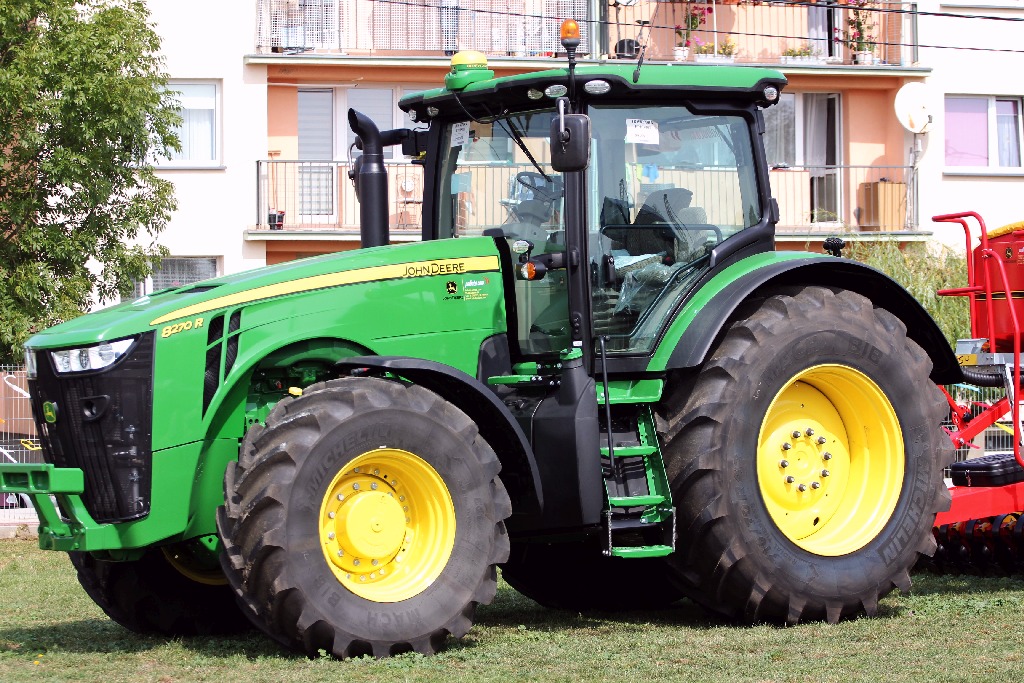 Mieszkańcy gminy Kunice bawią się na dożynkach gminnych