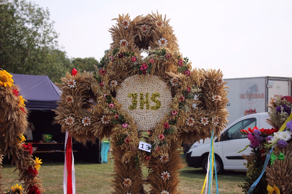 Mieszkańcy gminy Kunice bawią się na dożynkach gminnych