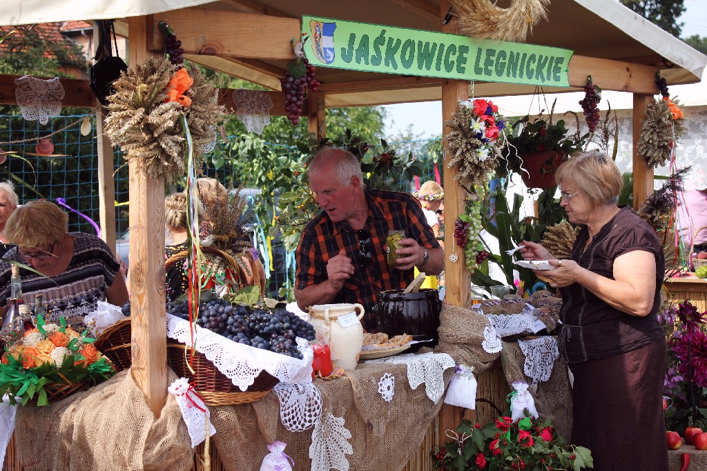 Mieszkańcy gminy Kunice bawią się na dożynkach gminnych