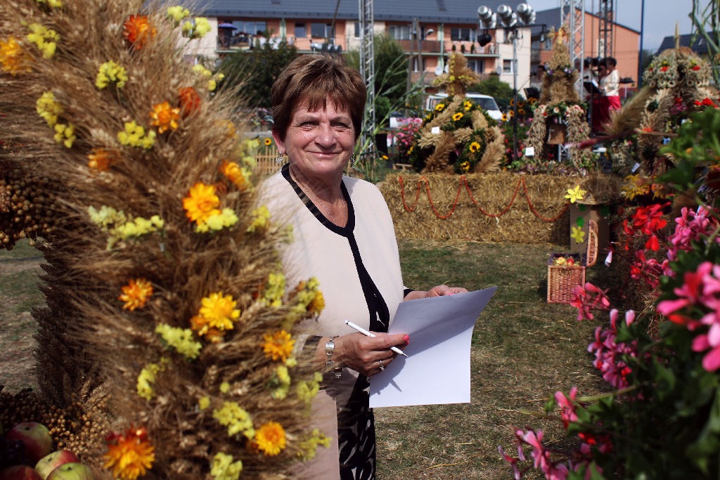 Mieszkańcy gminy Kunice bawią się na dożynkach gminnych