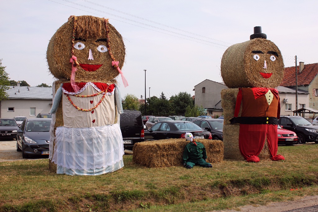 Mieszkańcy gminy Kunice bawią się na dożynkach gminnych