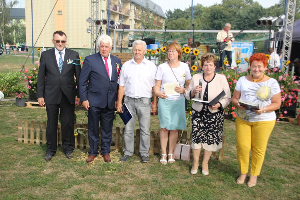 W Rosochatej mieszkańcy gminy Kunice bawili się do wieczora