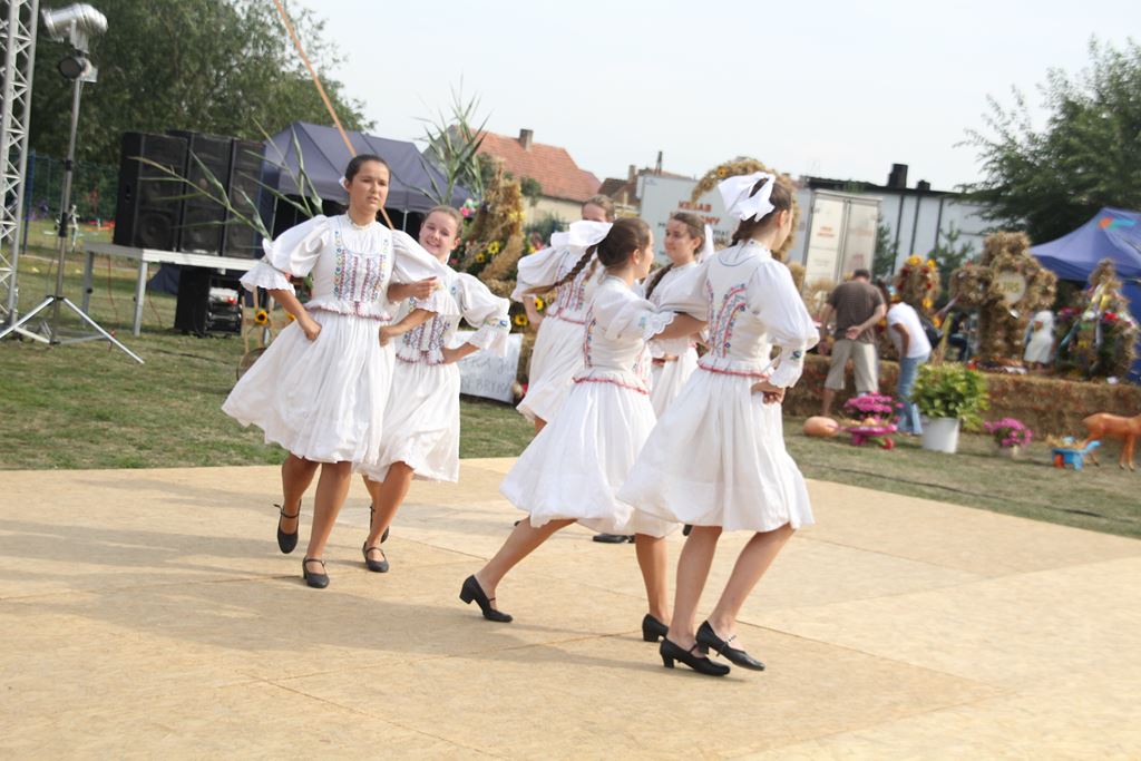W Rosochatej mieszkańcy gminy Kunice bawili się do wieczora