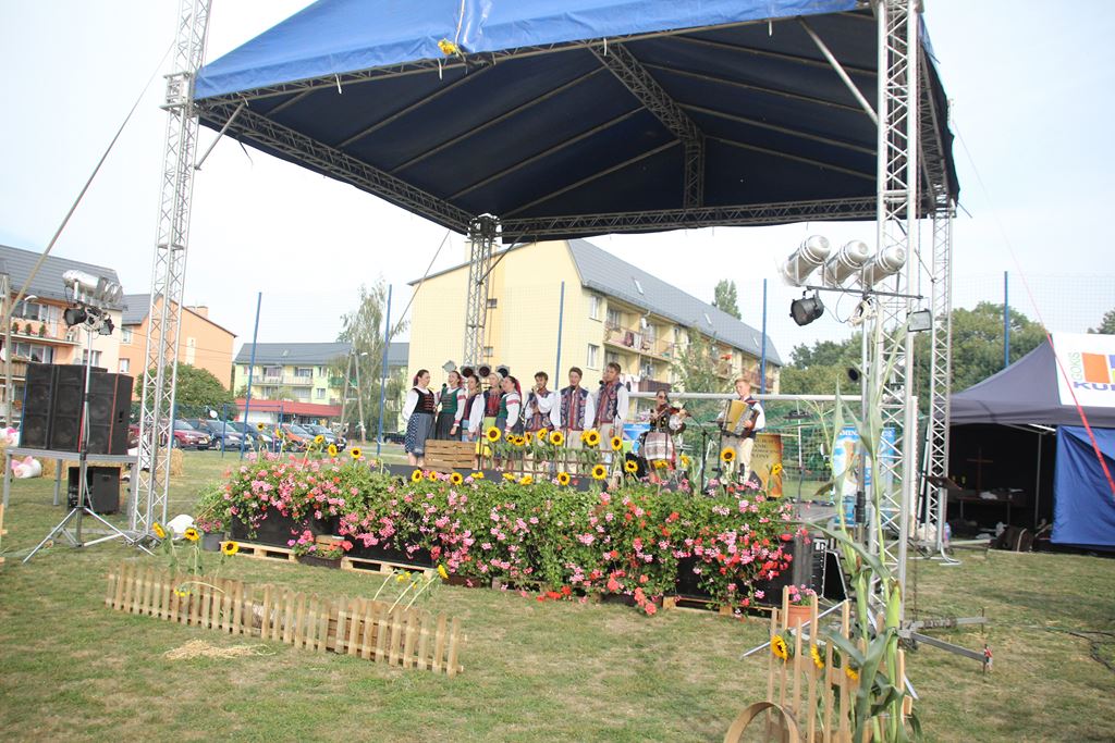 W Rosochatej mieszkańcy gminy Kunice bawili się do wieczora