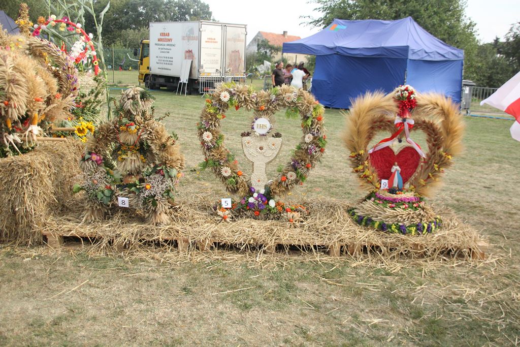 W Rosochatej mieszkańcy gminy Kunice bawili się do wieczora