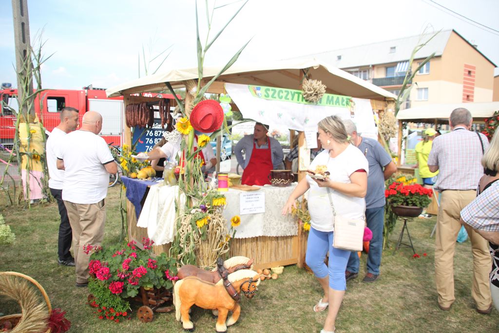 W Rosochatej mieszkańcy gminy Kunice bawili się do wieczora
