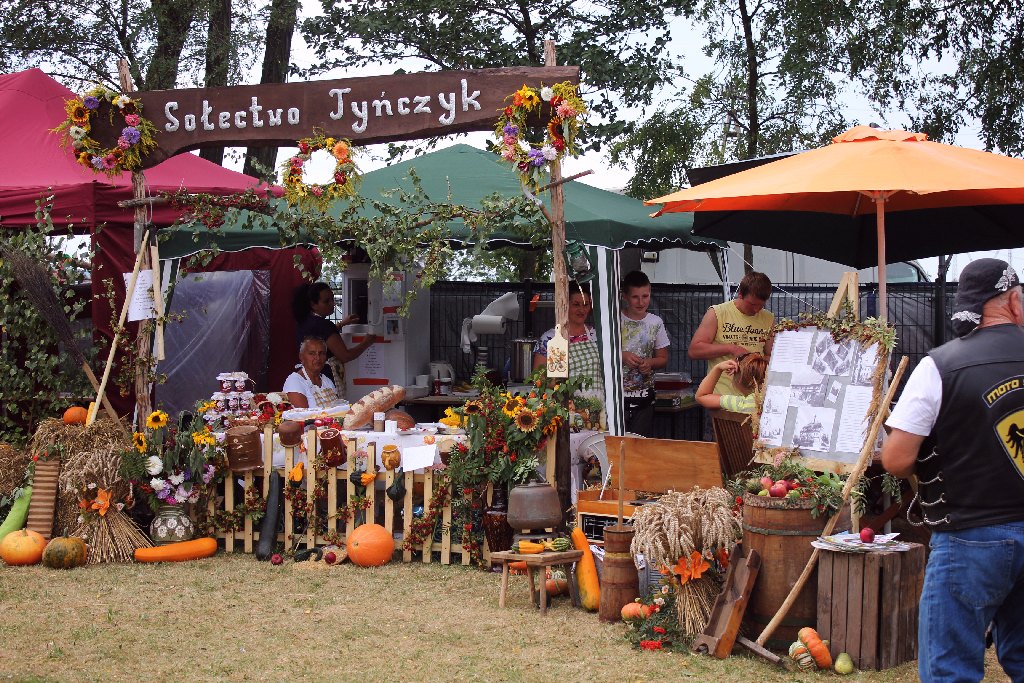 Mieszkańcy gminy Krotoszyce wspólnie świętowali na dożynkach