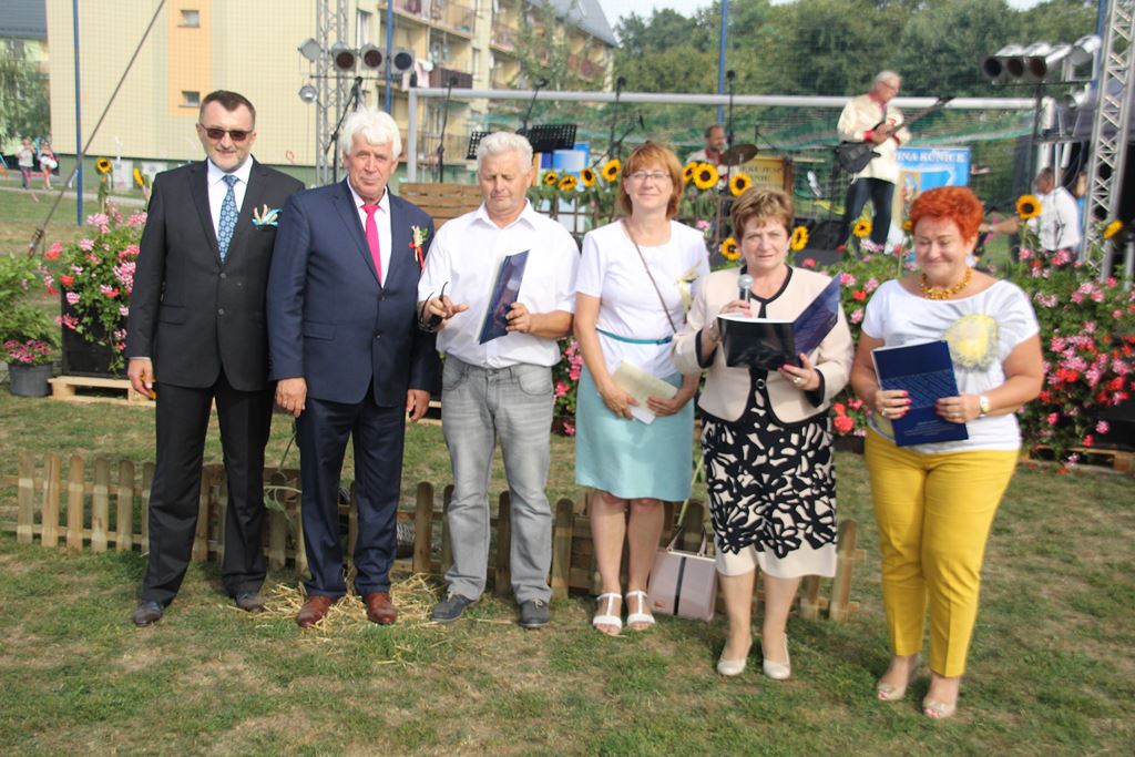 W Rosochatej mieszkańcy gminy Kunice bawili się do wieczora