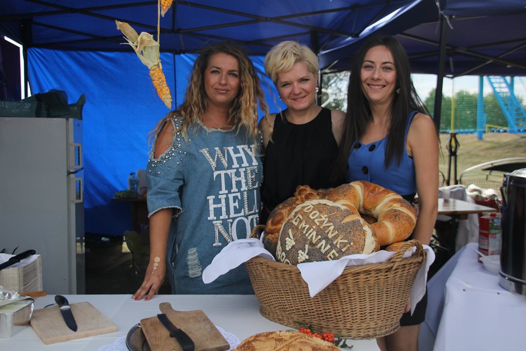 Mieszkańcy gminy Prochowice wspólnie bawili się na dożynkach