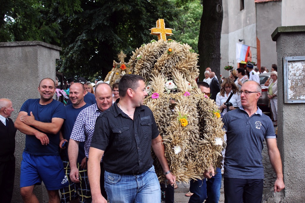 Mieszkańcy gminy Krotoszyce wspólnie świętowali na dożynkach