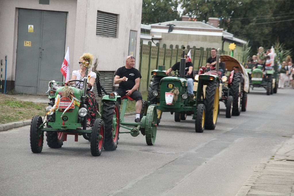 Mieszkańcy gminy Prochowice wspólnie bawili się na dożynkach