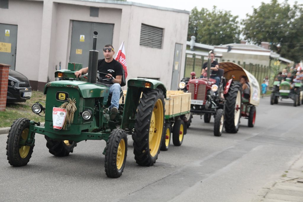Mieszkańcy gminy Prochowice wspólnie bawili się na dożynkach