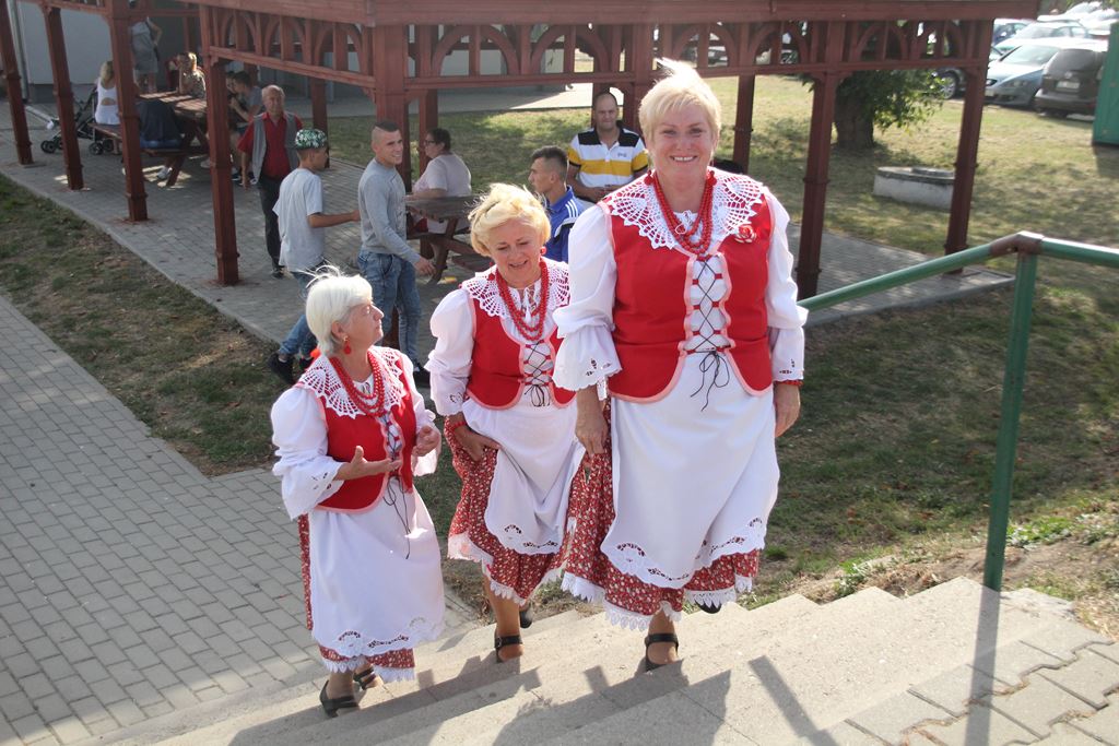 W Rosochatej mieszkańcy gminy Kunice bawili się do wieczora