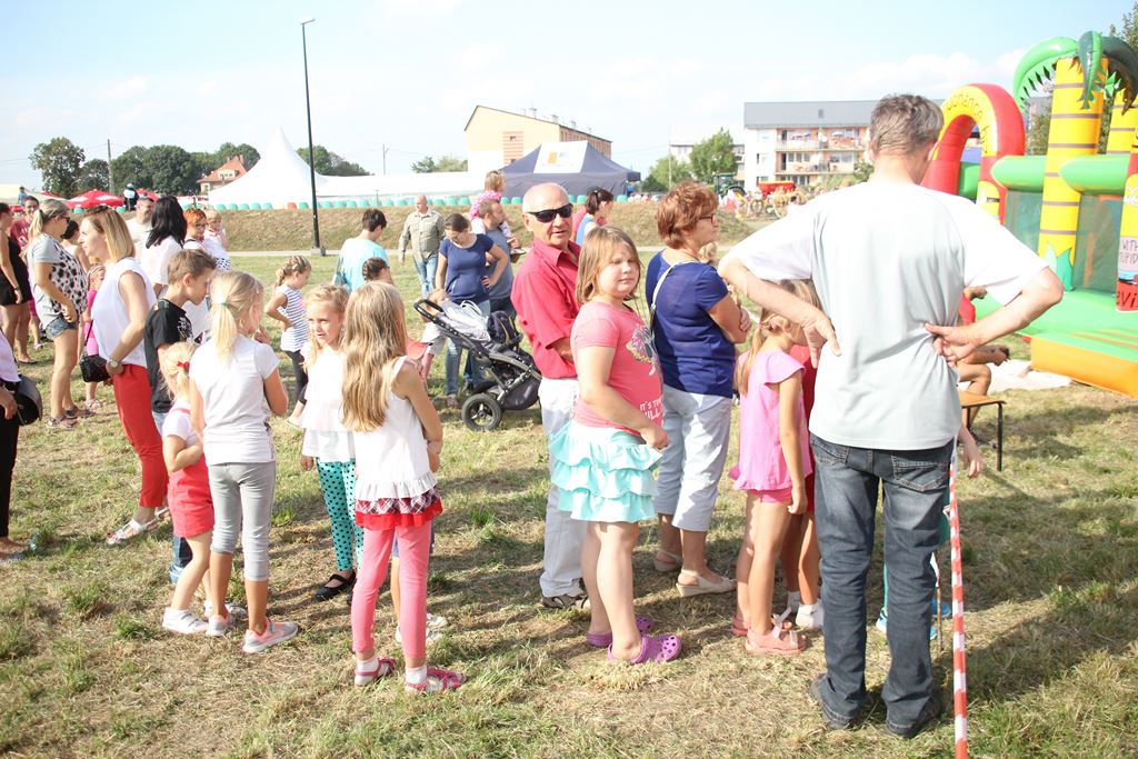 W Rosochatej mieszkańcy gminy Kunice bawili się do wieczora