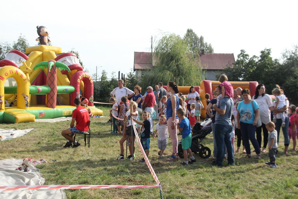 W Rosochatej mieszkańcy gminy Kunice bawili się do wieczora
