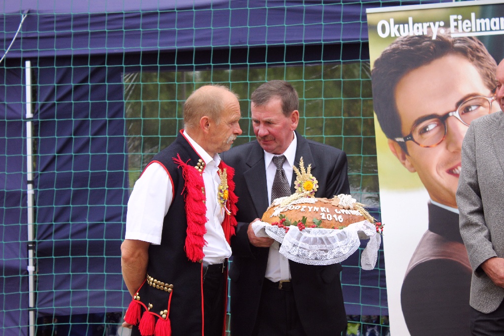 Mieszkańcy gminy Krotoszyce wspólnie świętowali na dożynkach