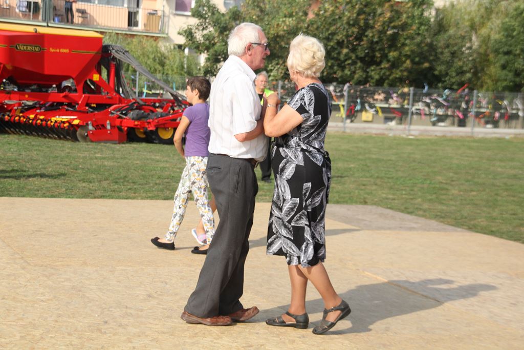 W Rosochatej mieszkańcy gminy Kunice bawili się do wieczora