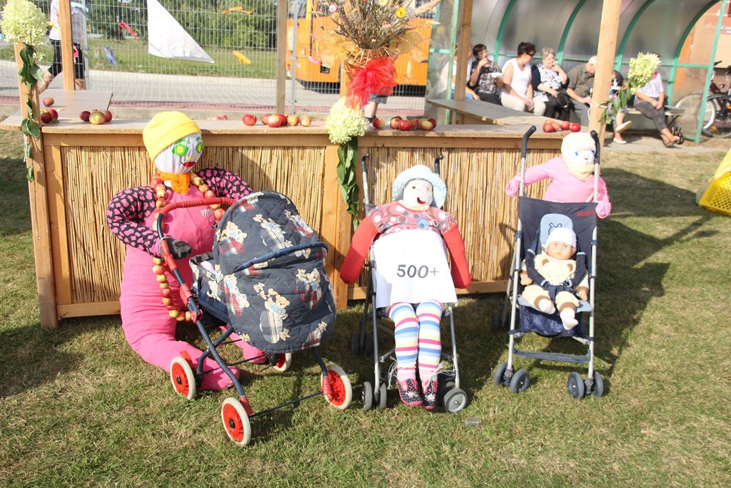 W Rosochatej mieszkańcy gminy Kunice bawili się do wieczora