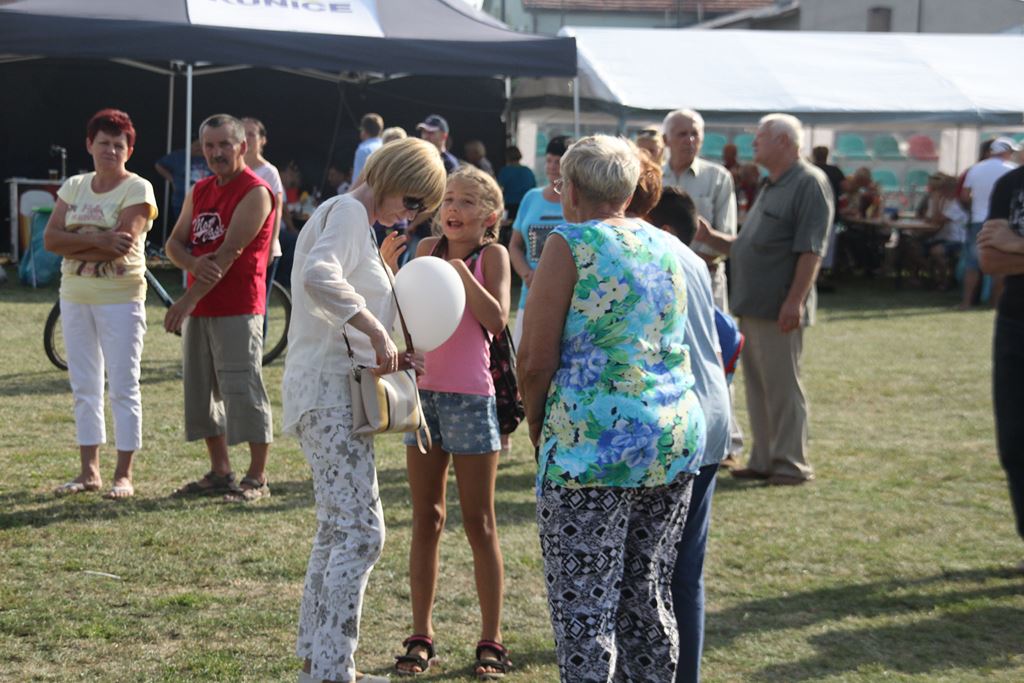 W Rosochatej mieszkańcy gminy Kunice bawili się do wieczora