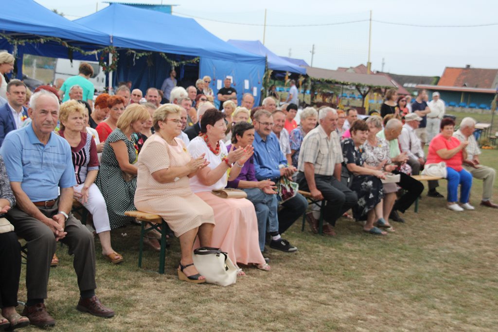 Mieszkańcy gminy Prochowice wspólnie bawili się na dożynkach