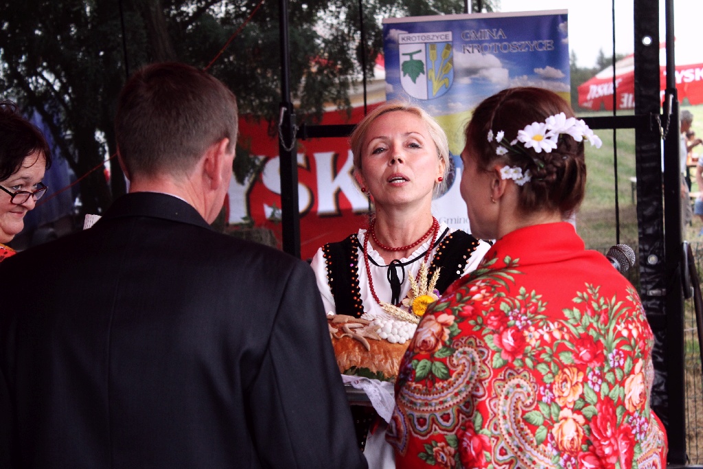 Mieszkańcy gminy Krotoszyce wspólnie świętowali na dożynkach
