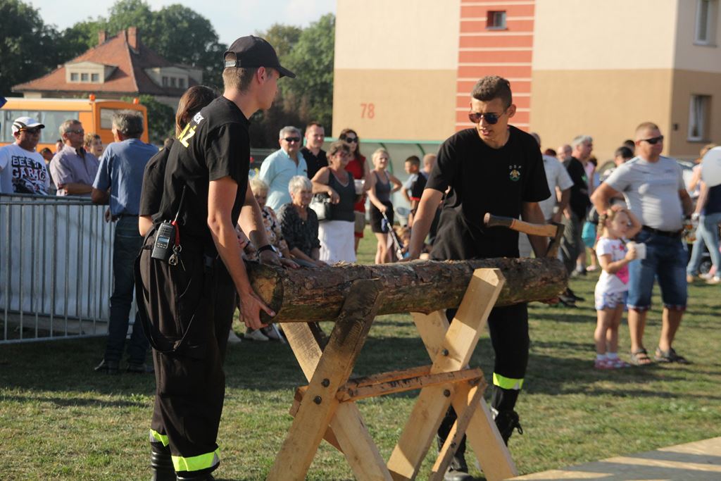 W Rosochatej mieszkańcy gminy Kunice bawili się do wieczora