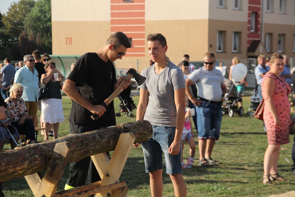 W Rosochatej mieszkańcy gminy Kunice bawili się do wieczora