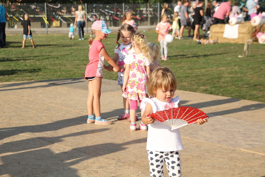 W Rosochatej mieszkańcy gminy Kunice bawili się do wieczora