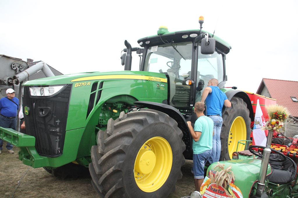 Mieszkańcy gminy Prochowice wspólnie bawili się na dożynkach