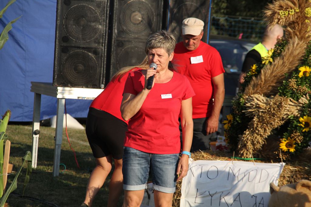 W Rosochatej mieszkańcy gminy Kunice bawili się do wieczora