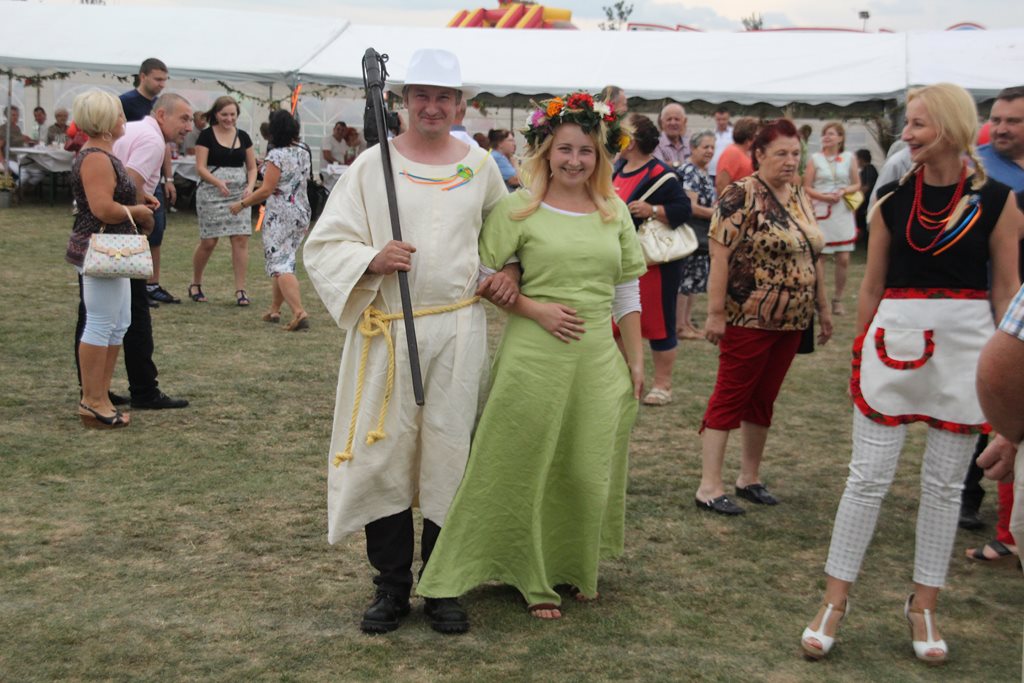 Mieszkańcy gminy Prochowice wspólnie bawili się na dożynkach