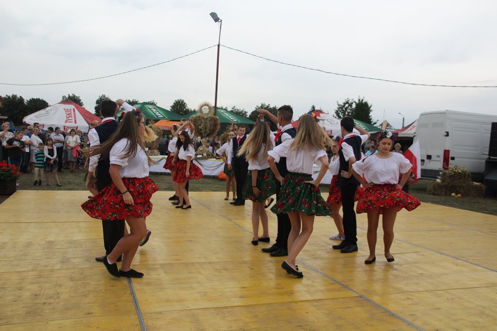 Mieszkańcy gminy Prochowice wspólnie bawili się na dożynkach