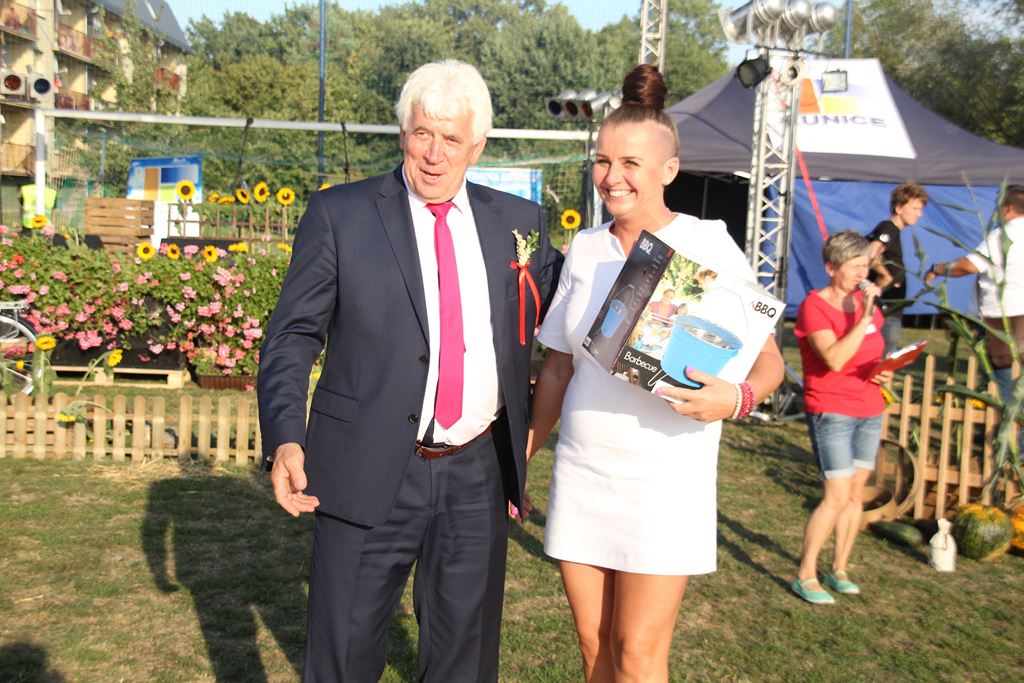 W Rosochatej mieszkańcy gminy Kunice bawili się do wieczora