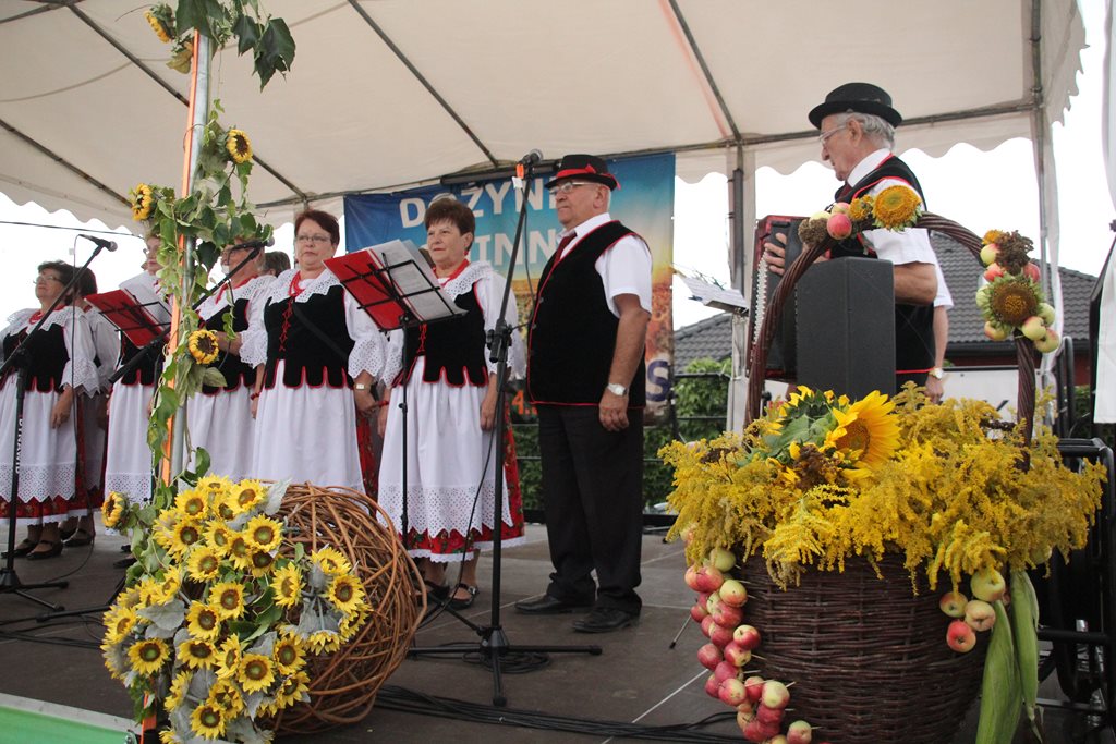 Mieszkańcy gminy Prochowice wspólnie bawili się na dożynkach
