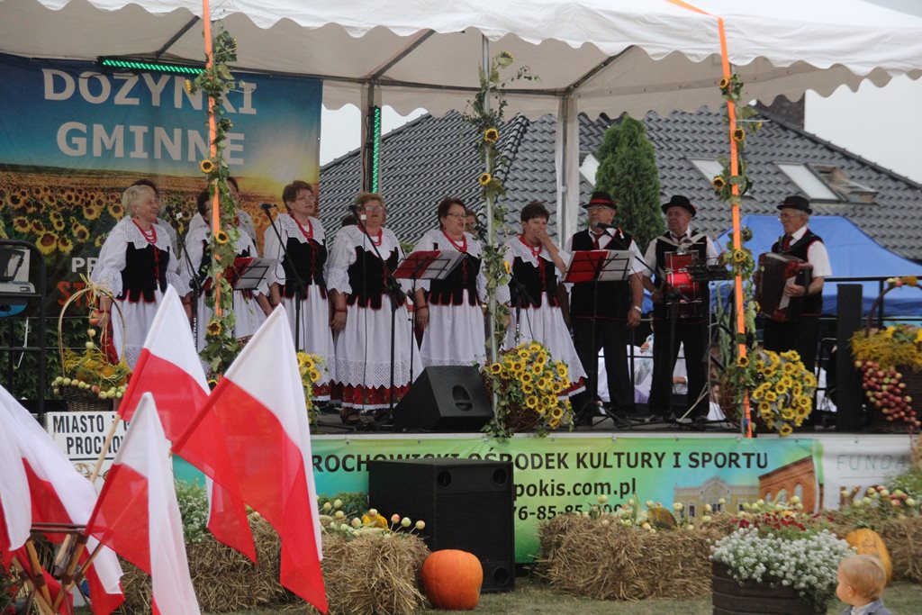 Mieszkańcy gminy Prochowice wspólnie bawili się na dożynkach