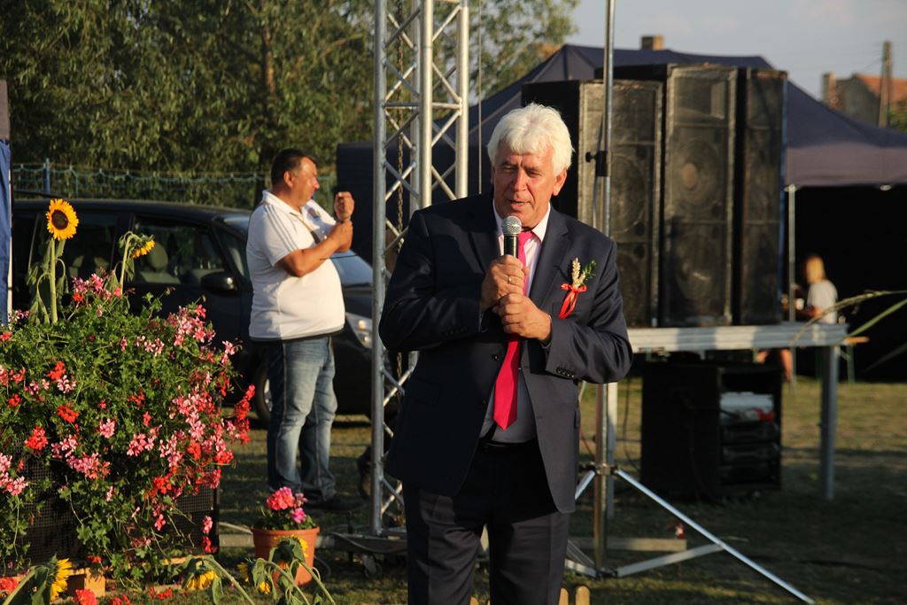 W Rosochatej mieszkańcy gminy Kunice bawili się do wieczora