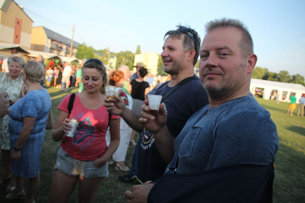 W Rosochatej mieszkańcy gminy Kunice bawili się do wieczora