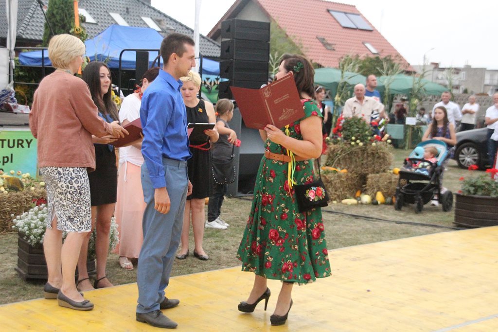 Mieszkańcy gminy Prochowice wspólnie bawili się na dożynkach