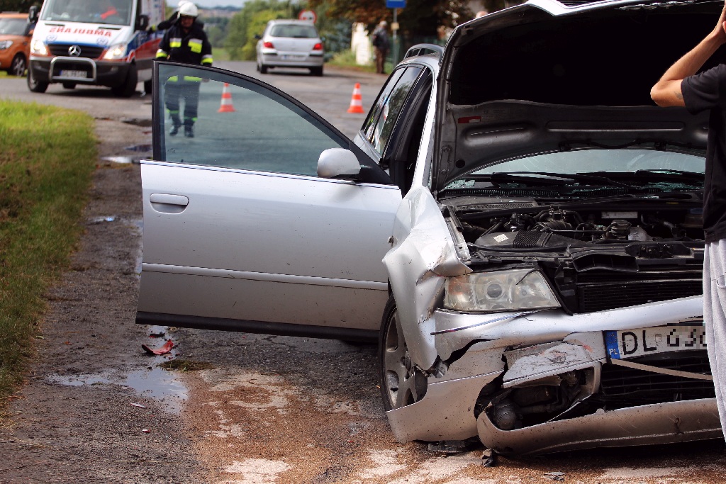 Dwie osoby ranne w wypadku do którego doszło w Ziemnicach