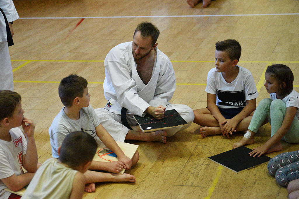 Zakończenie zajęć z samoobrony dla dzieci i młodzieży