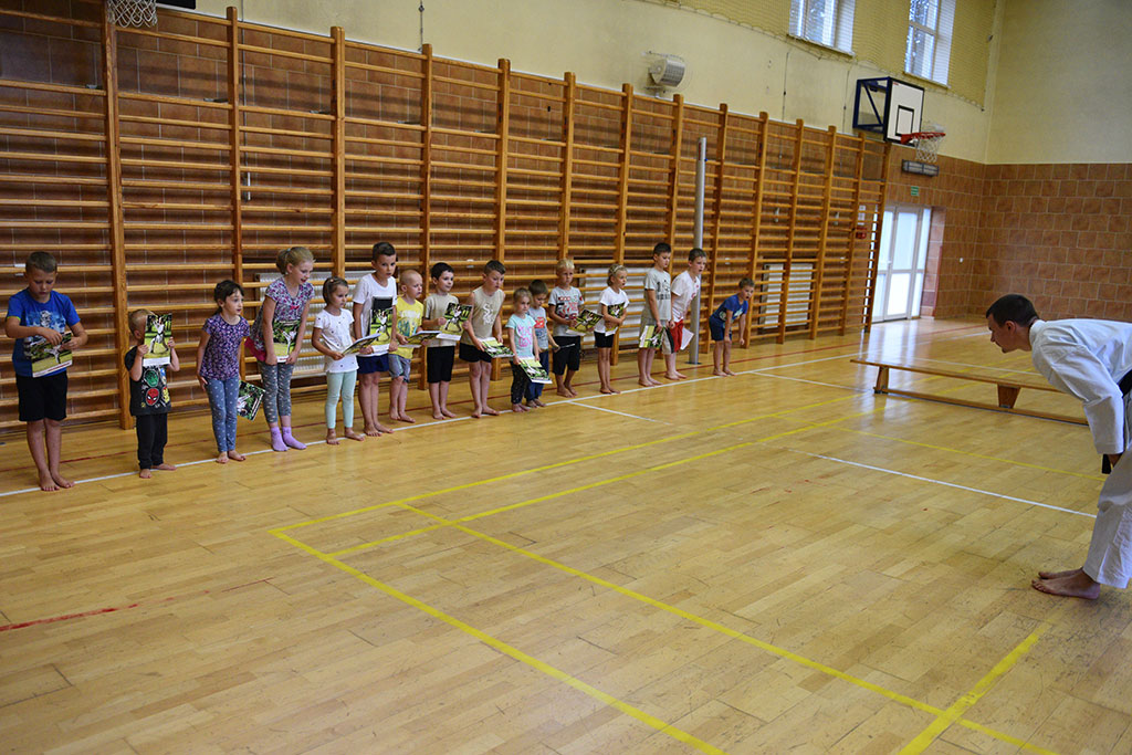 Zakończenie zajęć z samoobrony dla dzieci i młodzieży