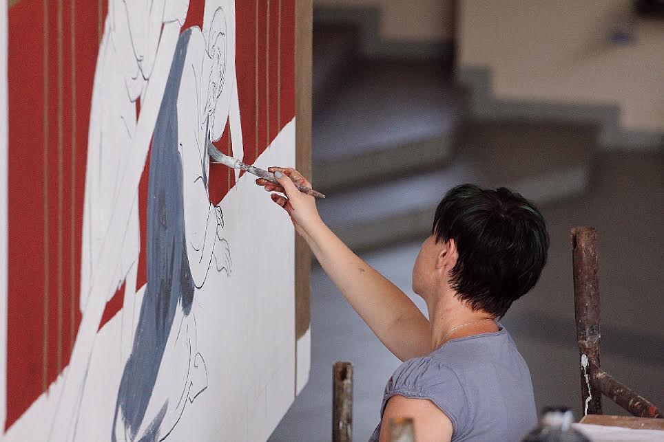 Siedem stacji Drogi Krzyżowej w kościele MBKP już namalowane