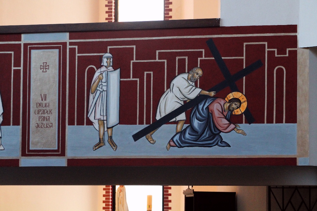 Siedem stacji Drogi Krzyżowej w kościele MBKP już namalowane