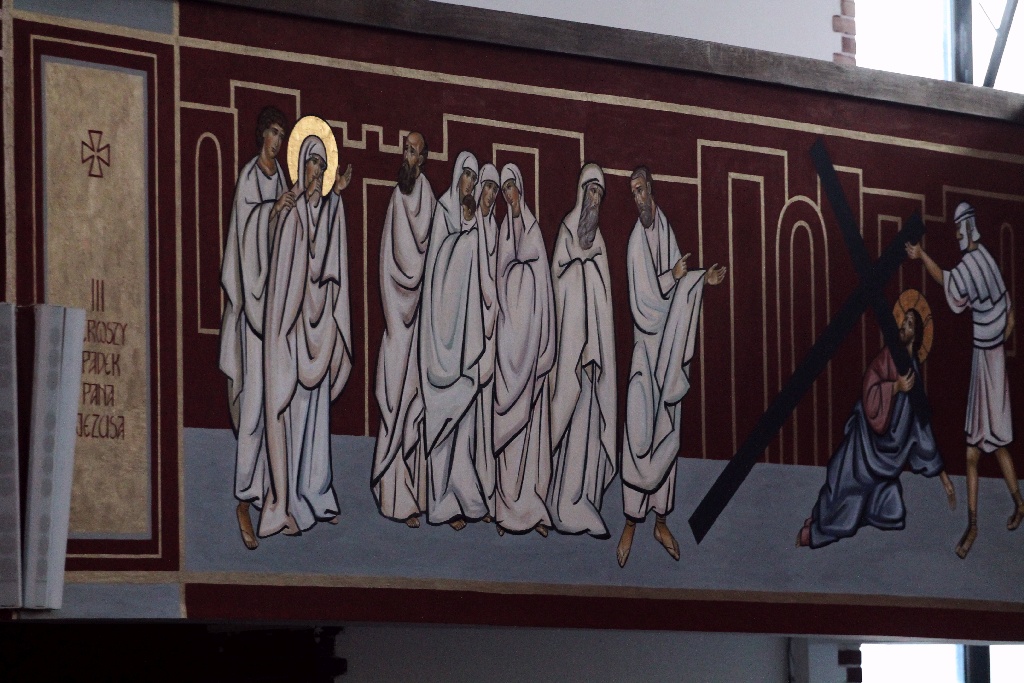 Siedem stacji Drogi Krzyżowej w kościele MBKP już namalowane