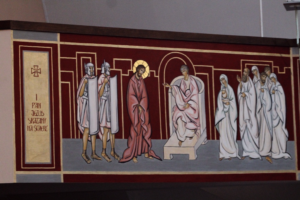 Siedem stacji Drogi Krzyżowej w kościele MBKP już namalowane