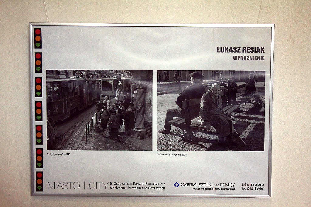 Wystawa fotograficzna Miasto na dworcu kolejowym w Legnicy