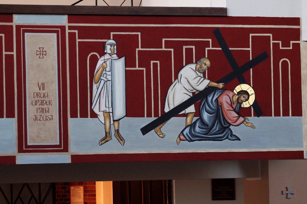 Siedem stacji Drogi Krzyżowej w kościele MBKP już namalowane